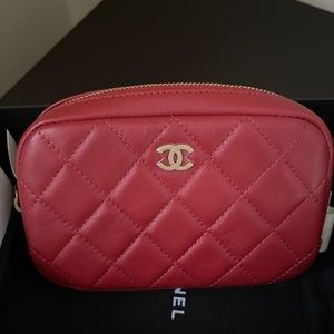 19A Chanel Cometic Case